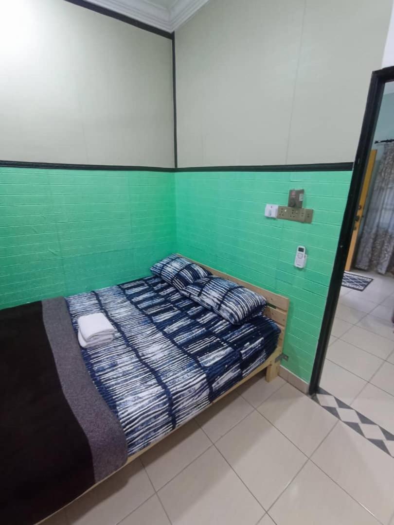 Homestay Sri Ladang Kuala Terengganu Esterno foto